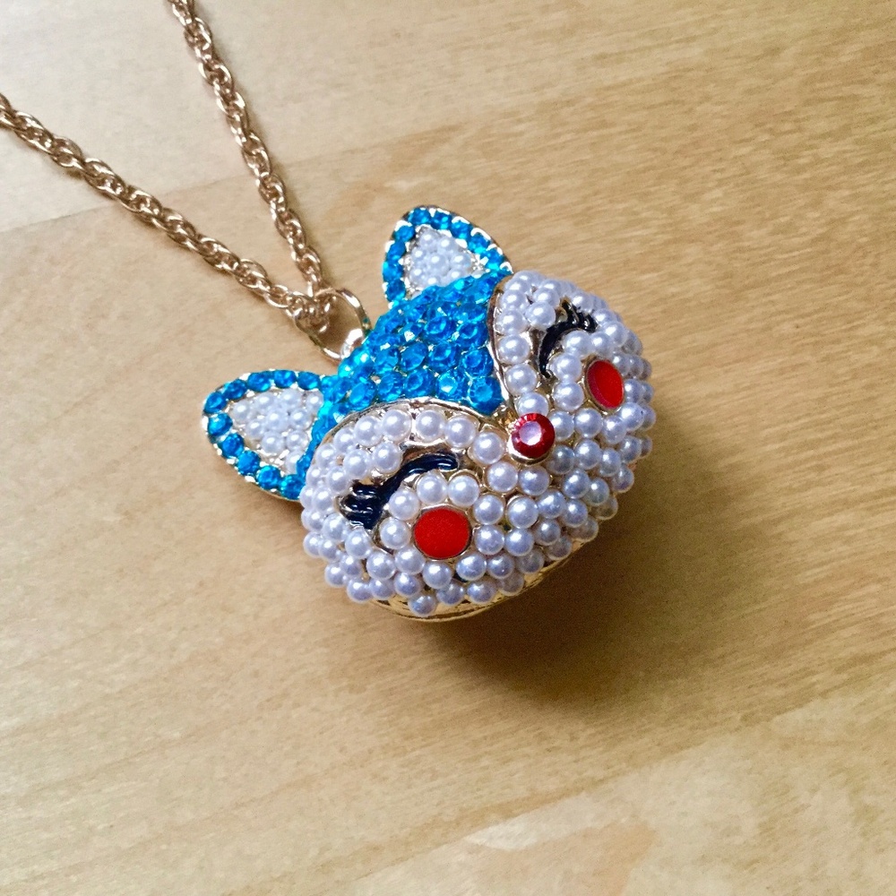 NWT Betsey Johnson Fox Necklace Pearls Turquoise Crystals Long Adjustable Chain